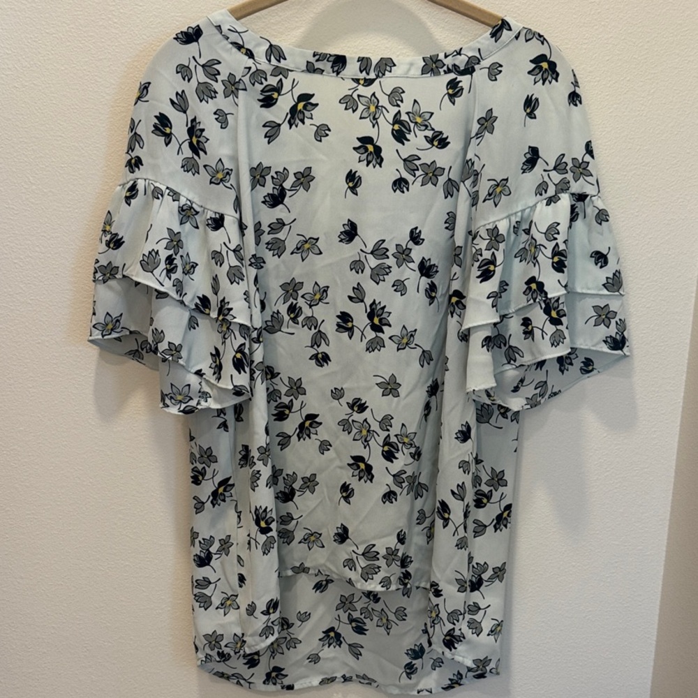LOFT Blue Floral Ruffle Sleeve Blouse